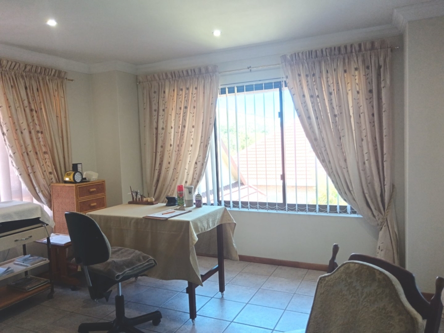 3 Bedroom Property for Sale in Dolphin Creek Golf Estate Western Cape